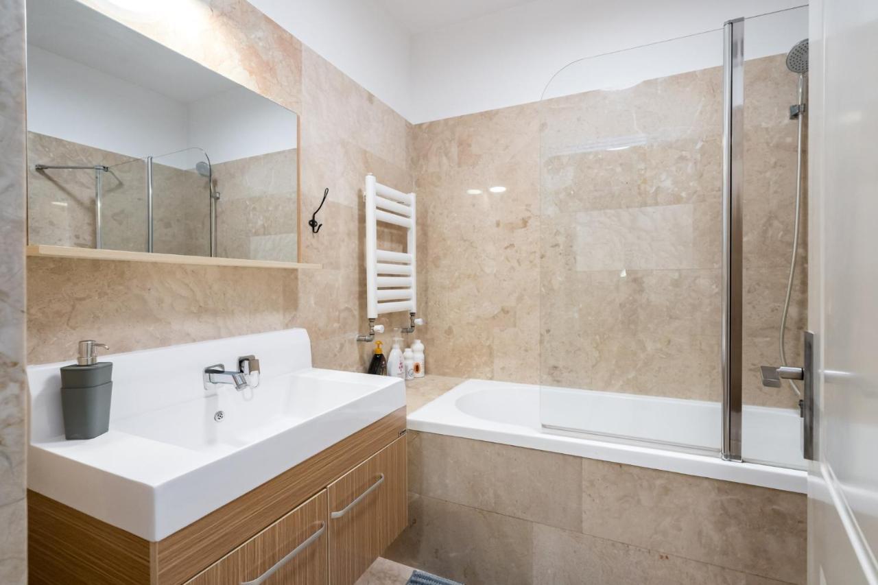 Happy Bubble I Timpuri Noi 1Br Apt 4 Ppl Bukarest Exterior foto